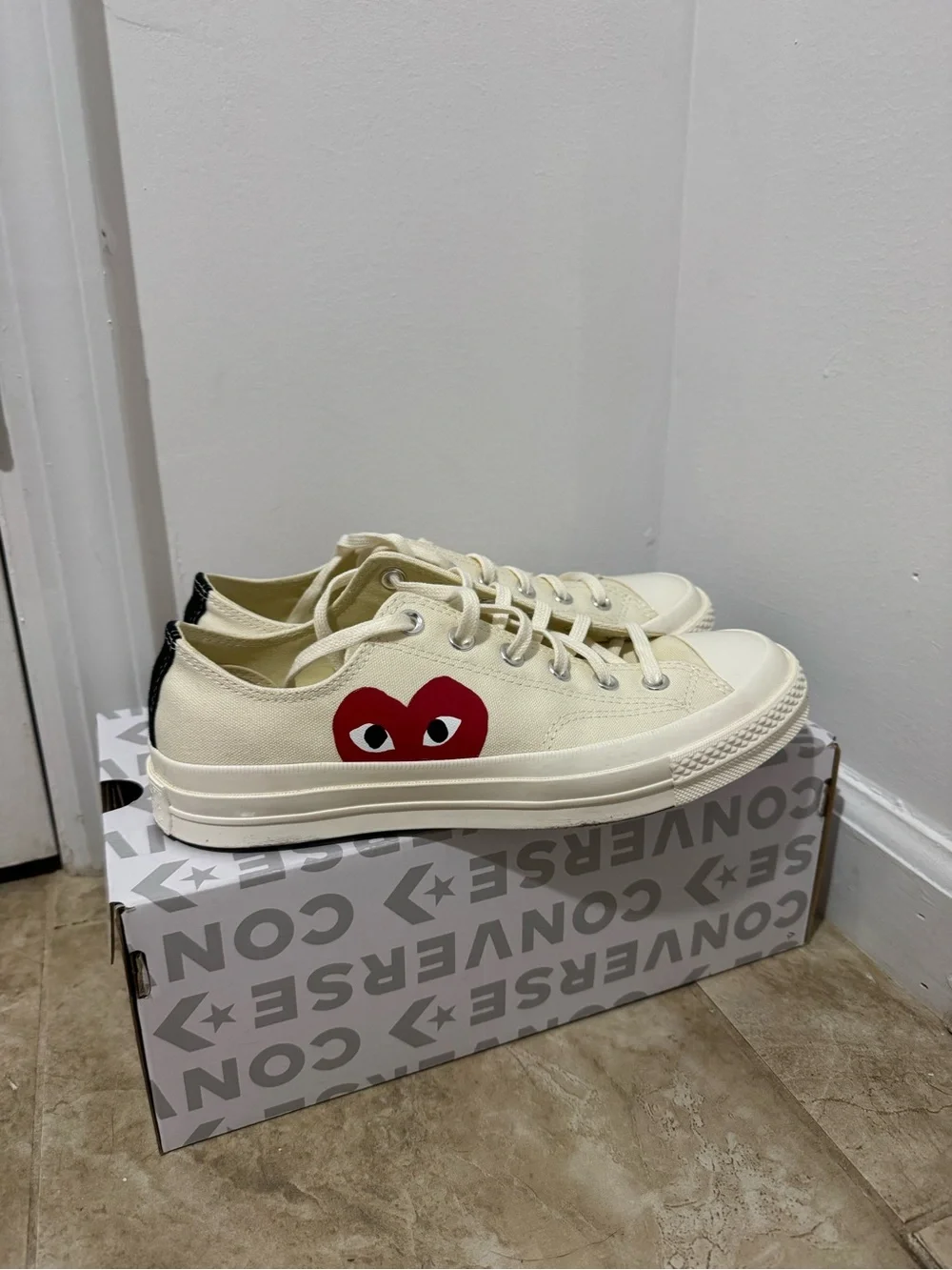 Converse Chuck Taylor All Star Low Top Sneakers - Cream with Red Heart - Picture 2 of 4